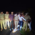 Gonda news: देर रात मुठभेड़ में दो शातिर पशु चोर गिरफ्तार, एक घायल