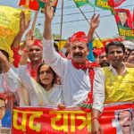 बढ़ती महंगाई के खिलाफ सपा कार्यकर्ताओं का प्रदर्शन, रईस अहमद के नेतृत्व में निकाली गई पदयात्रा